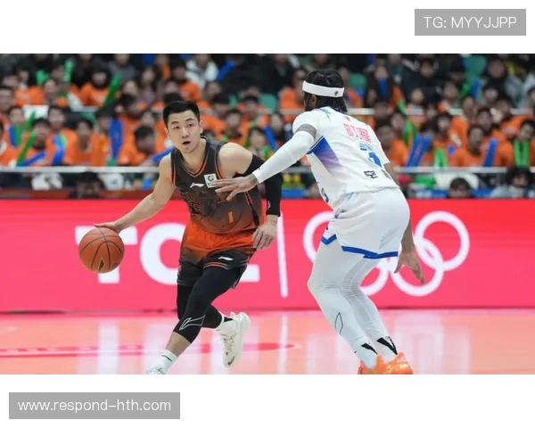 中国篮球联赛季后赛激烈争夺精彩瞬间频频上演